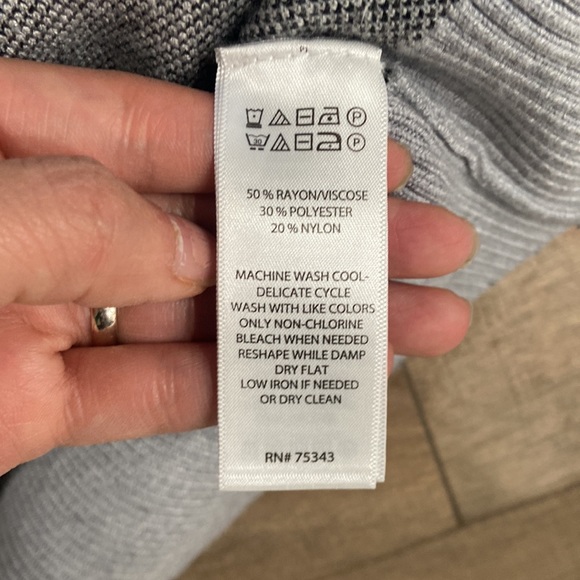 Rachel Roy plaid hoodie, size 1X - Picture 5 of 6